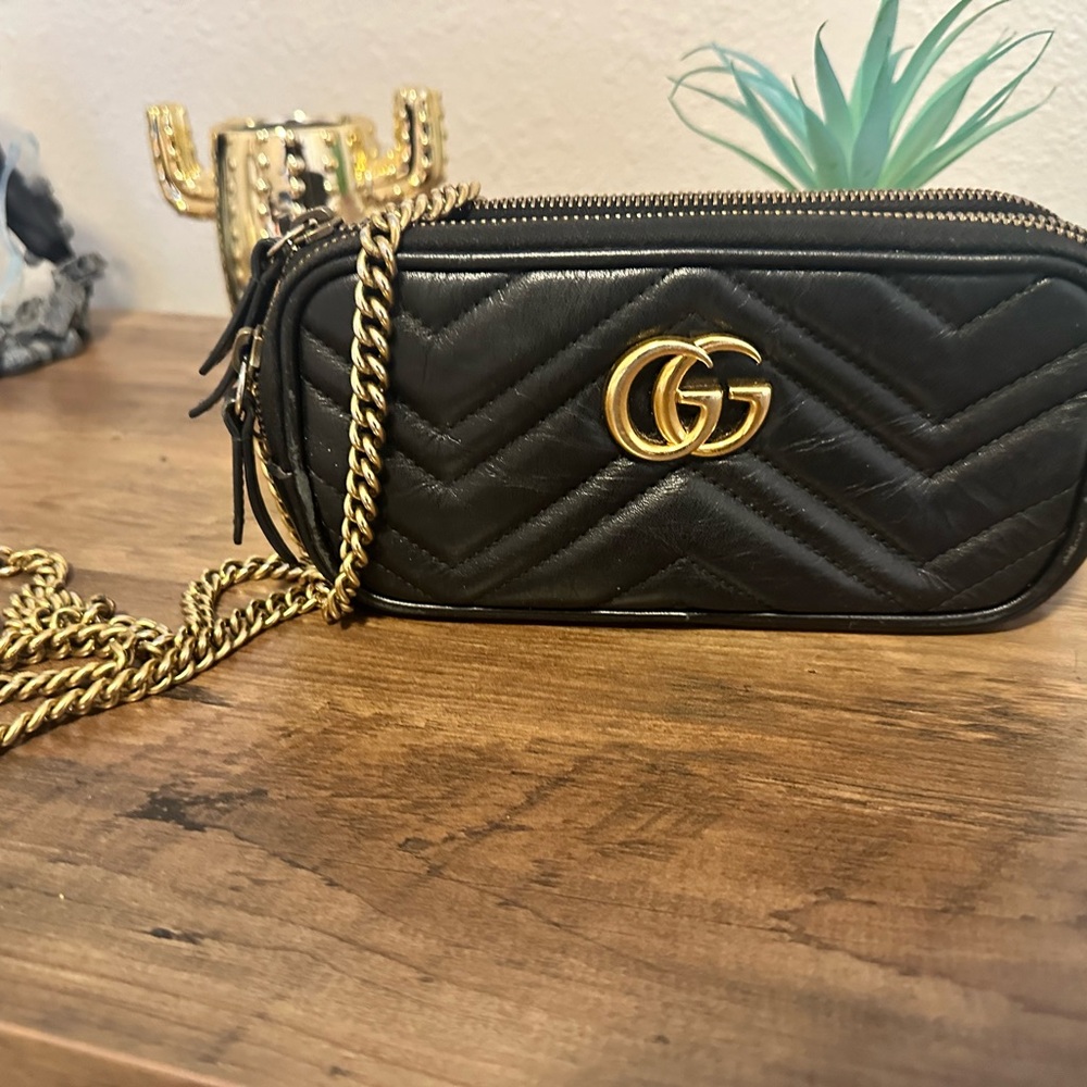 Gucci
GG Marmont Triple Zip Chain Bag Matelasse Leather Mini